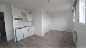 appartement à la location -   80000  AMIENS, surface 25 m2 location appartement - APR746792
